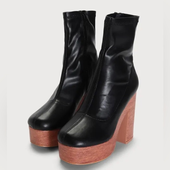 LULUS Linus Black Platform Ankle Booties Size 7 NIB - Picture 2 of 4
